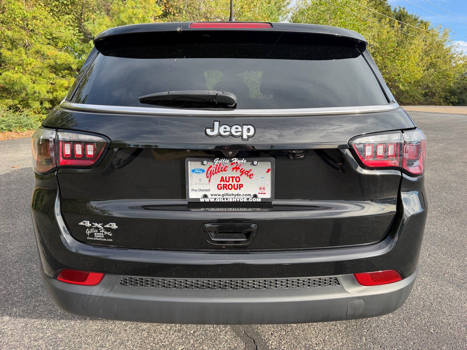 Used 2023 Jeep Compass Sport AWD/4WD image 12