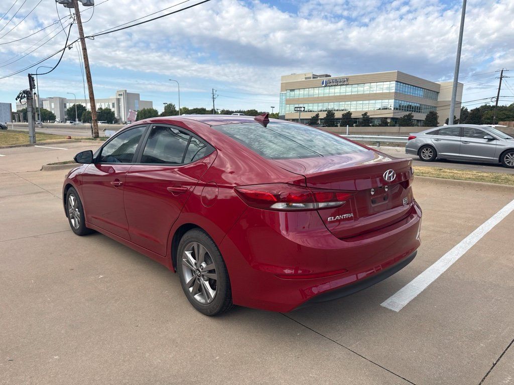 Used 2017 Hyundai Elantra SE FWD image 13