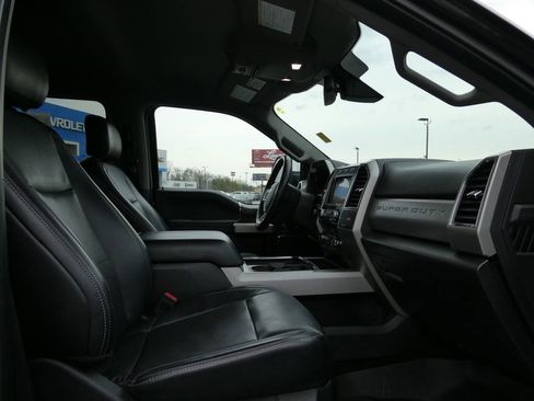 Used 2019 Ford F250 Lariat w/ Lariat Ultimate Package image 13