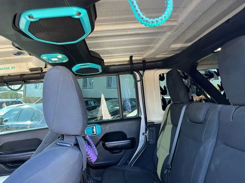 Used 2019 Jeep Wrangler Unlimited Sport S image 14