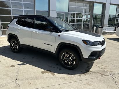 Used 2025 Jeep Compass Trailhawk