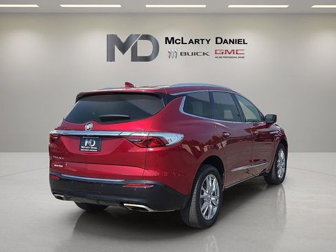Used 2023 Buick Enclave Essence w/ Experience Buick Package FWD image 14