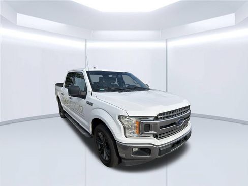 Used 2018 Ford F150 XLT w/ Equipment Group 301A Mid RWD image 2