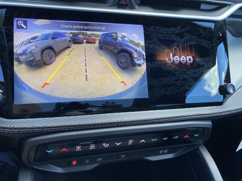 New 2026 Jeep Cherokee Limited AWD/4WD image 10
