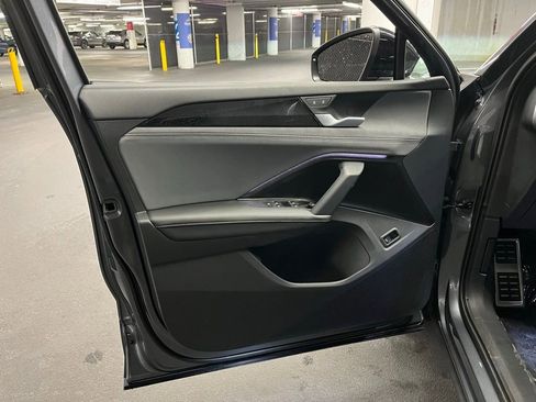 New 2026 Volkswagen Tiguan SE R-Line image 20