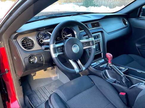 Used 2014 Ford Mustang GT image 16