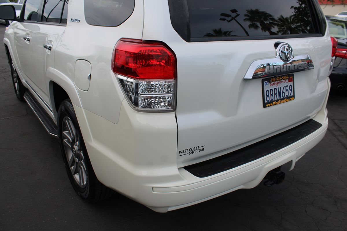 Used 2013 Toyota 4Runner Limited RWD image 18