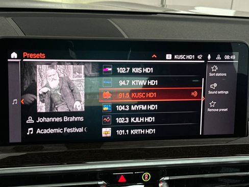 Used 2023 BMW X3 sDrive30i w/ Premium Package w/ZPA RWD image 17