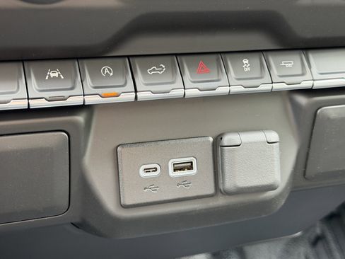 New 2026 GMC Sierra 1500 Pro w/ Pro Value Package image 45