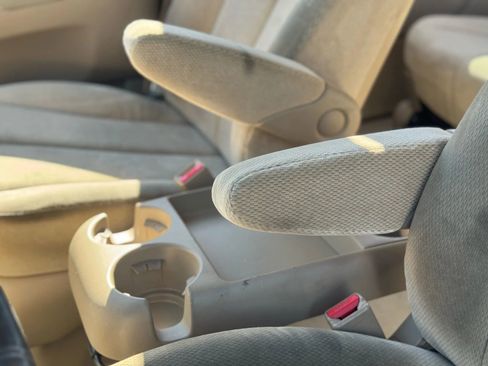 Used 2007 Kia Sedona EX image 26