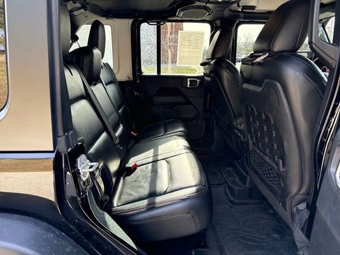 Used 2022 Jeep Wrangler Unlimited Rubicon w/ Xtreme Recon 35" Tire Package image 27