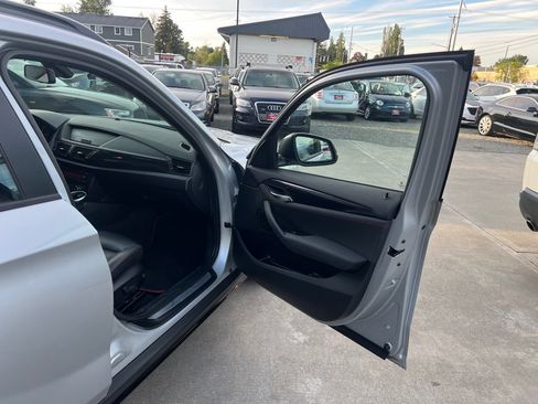 Used 2014 BMW X1 xDrive28i AWD/4WD image 18