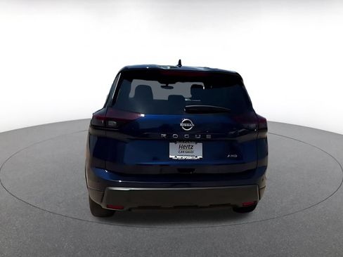 Used 2026 Nissan Rogue SV AWD/4WD image 12
