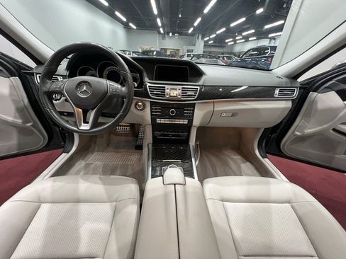 Used 2016 Mercedes-Benz E 350 4MATIC Sedan image 44