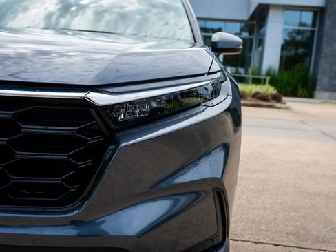 Used 2024 Honda CR-V EX-L image 3
