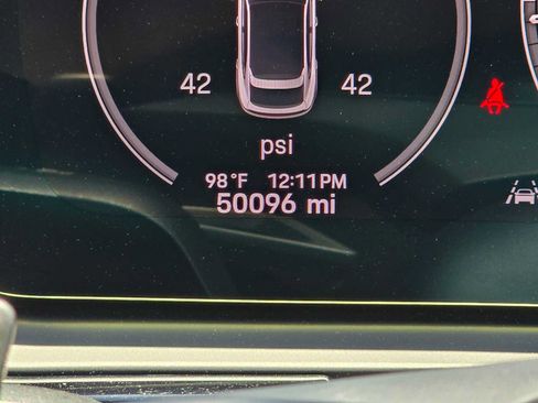 Used 2024 Porsche Cayenne S AWD/4WD image 27