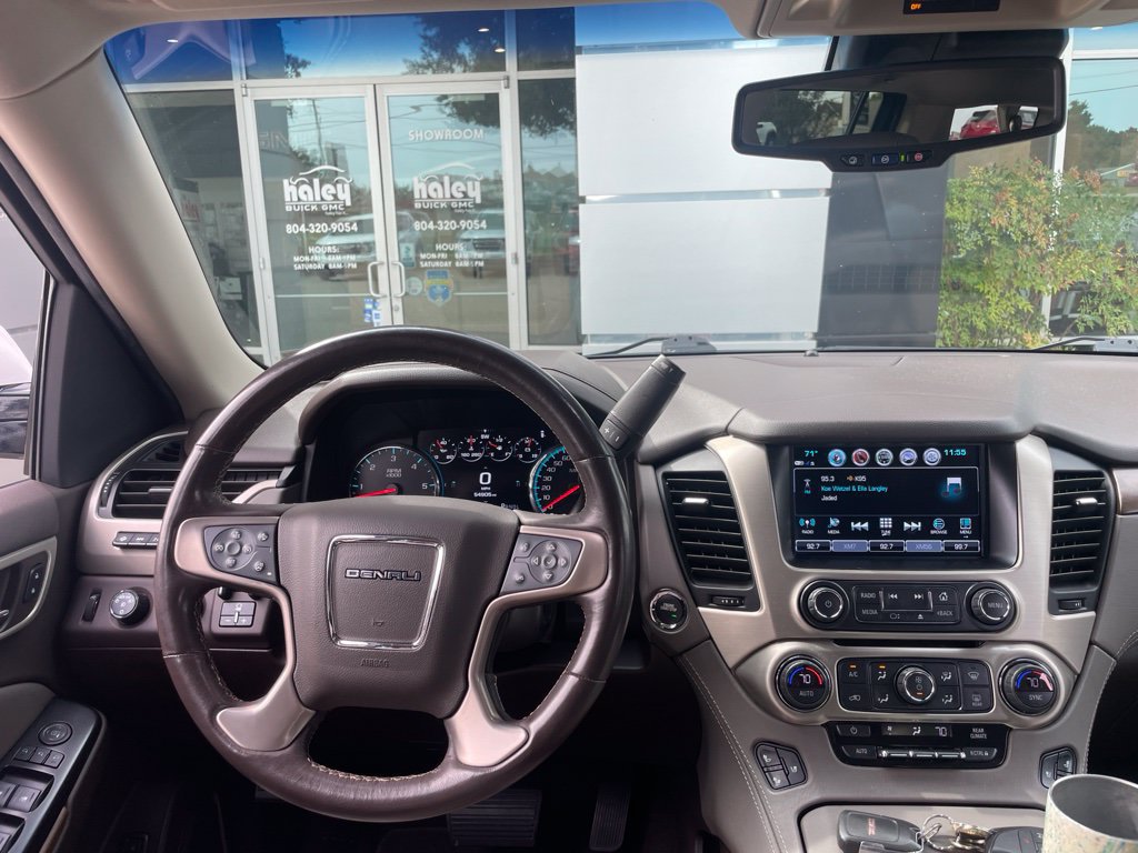Used 2020 GMC Yukon XL Denali w/ Denali Ultimate Package AWD/4WD image 5