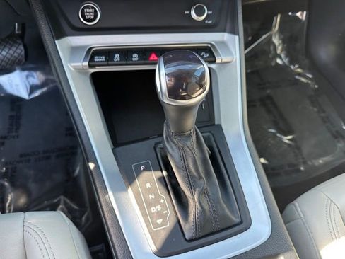 Used 2023 Audi Q3 2.0T Premium w/ Convenience Package AWD/4WD image 24