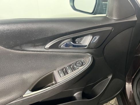 Used 2016 Chevrolet Malibu LT image 10