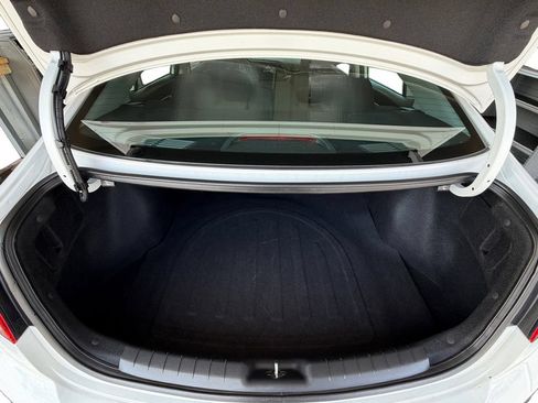 Used 2020 Hyundai Elantra SE w/ Cargo Package (C1) FWD image 19