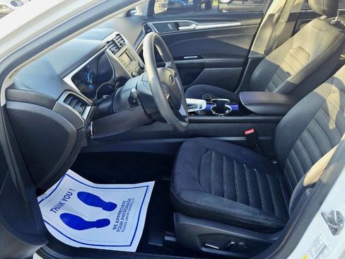 Used 2014 Ford Fusion SE FWD image 10