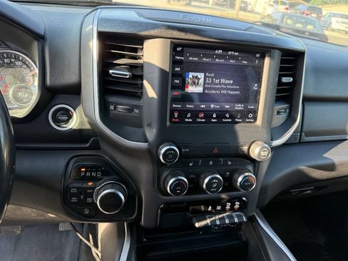 Used 2020 RAM 1500 Big Horn AWD/4WD image 18
