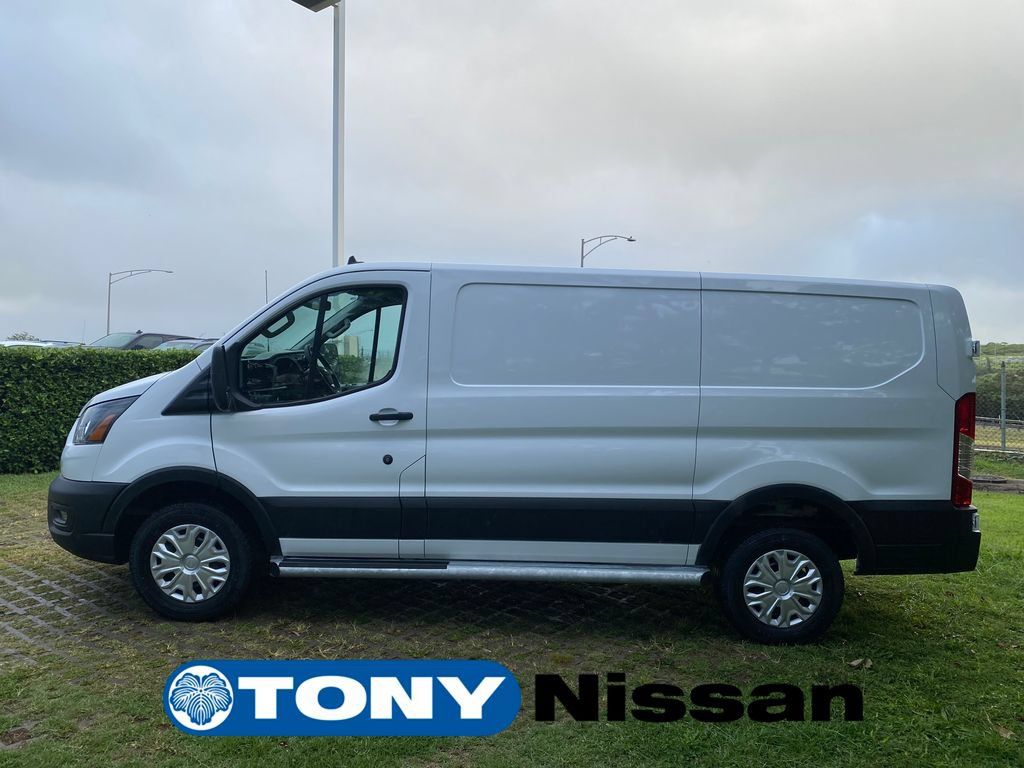 Used 2025 Ford Transit 250 Low Roof w/ Exterior Upgrade Package RWD image 21