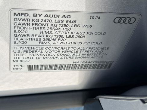 Certified 2025 Audi Q5 2.0T Premium w/ Convenience Plus Package image 34