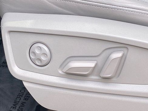 Used 2022 Audi Q5 2.0T Premium image 15