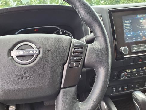 Used 2022 Nissan Frontier SV AWD/4WD image 15