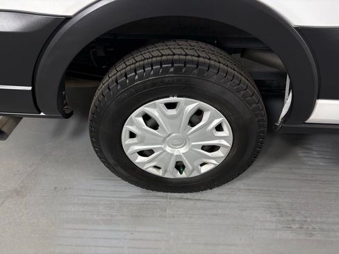 Used 2023 Ford Transit 350 XLT RWD image 10