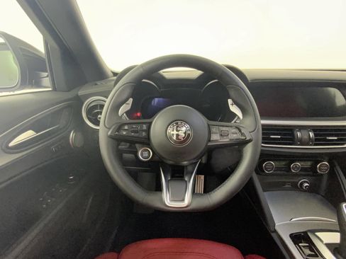 New 2025 Alfa Romeo Stelvio Sprint image 25