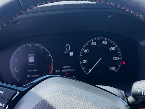 Certified 2025 Honda HR-V Sport image 11