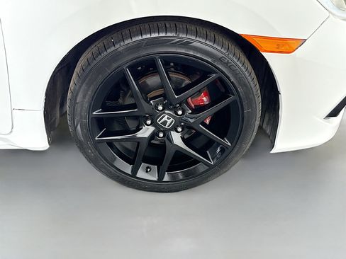 Used 2019 Honda Civic Sport image 32