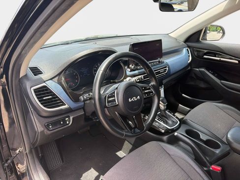 Used 2022 Kia Seltos Nightfall Edition AWD/4WD image 17