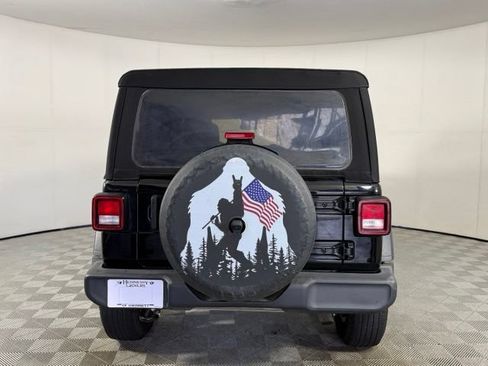 Used 2024 Jeep Wrangler Unlimited Sport AWD/4WD image 7