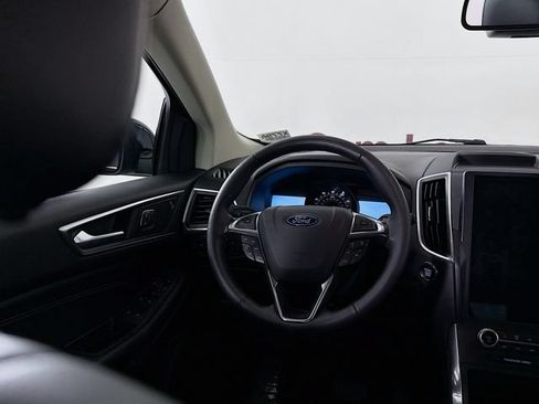 Used 2024 Ford Edge Titanium AWD/4WD image 11