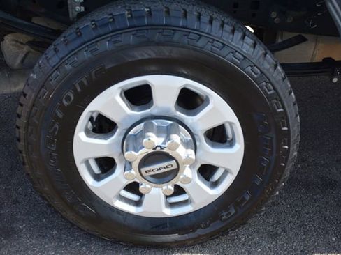 Used 2024 Ford F250 XLT AWD/4WD image 47