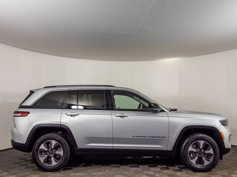 Used 2022 Jeep Grand Cherokee Limited 4xe AWD/4WD image 16