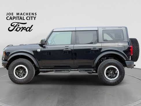 Used 2023 Ford Bronco Big Bend w/ Sasquatch Package AWD/4WD image 8