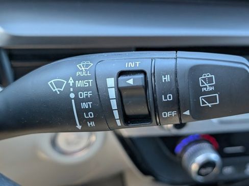 Used 2024 Kia Telluride S image 27