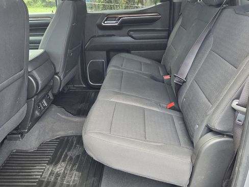 Used 2024 Chevrolet Silverado 1500 LT AWD/4WD image 4
