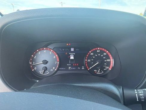 Used 2024 Nissan Frontier PRO-4X w/ Pro Premium Package AWD/4WD image 25