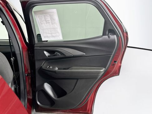 Used 2025 Chevrolet TrailBlazer LT FWD image 28