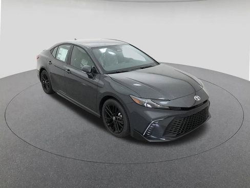 New 2026 Toyota Camry SE image 13