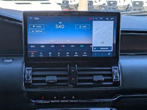 Used 2022 Lincoln Navigator L Reserve AWD/4WD image 19