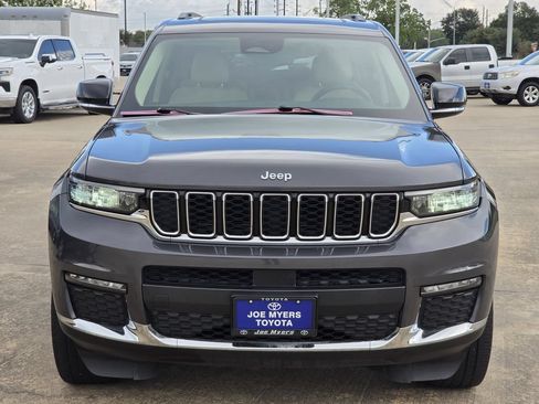 Used 2022 Jeep Grand Cherokee L Limited RWD image 3