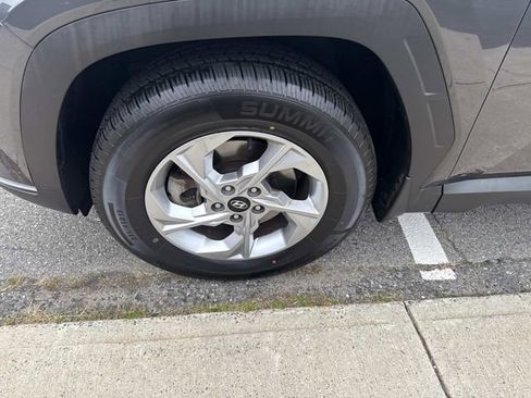 Certified 2023 Hyundai Tucson SE image 13