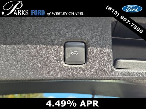 Certified 2021 Ford Escape SE w/ SE Sport Appearance Package image 10