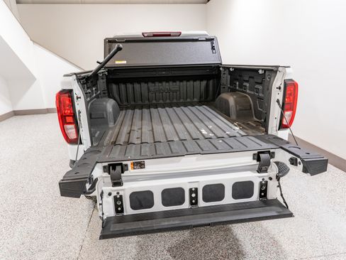 Used 2023 GMC Sierra 1500 Elevation w/ Elevation Premium Package AWD/4WD image 12